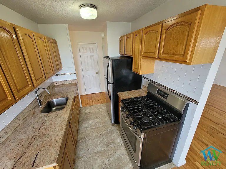 2015 Bruckner Blvd #A6 — Photo 4