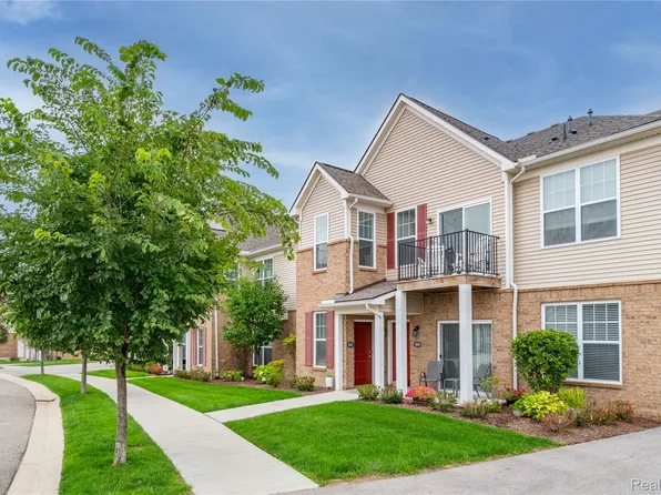 9888 Ridge Run St, Howell, MI 48855