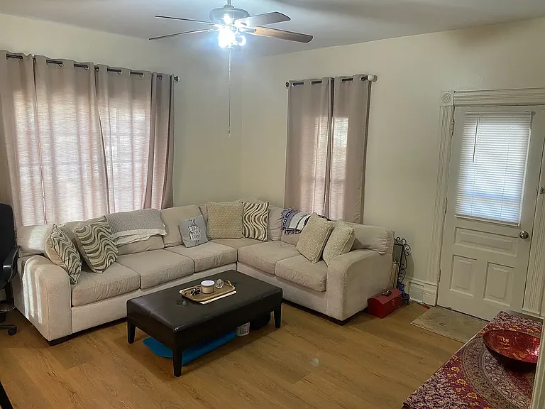 222 E Mason St #2 — Photo 5