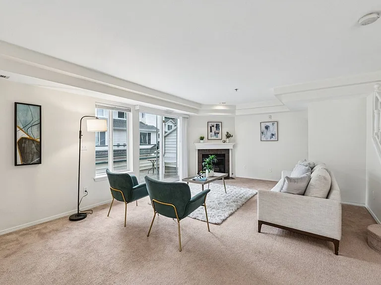 16219 Northup Way #C201 — Photo 14