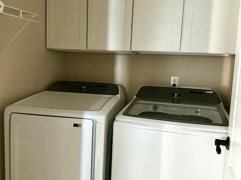 341 Redwood Ln — Photo 11