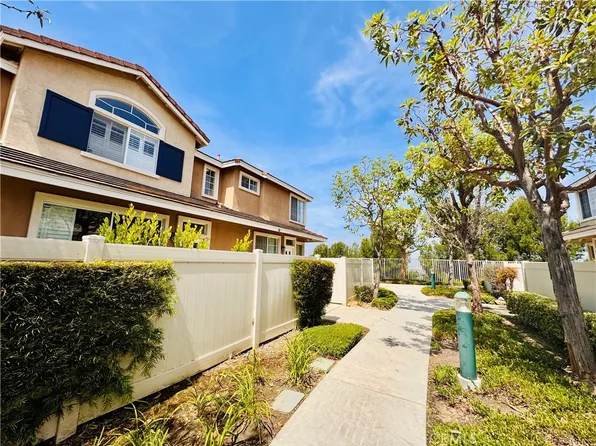 8313 E Arrowhead Way, Anaheim, CA 92808