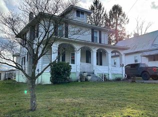 20 South St, Masontown, WV 26542