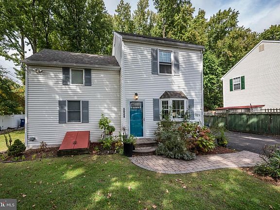 3rd image of 3849 Church Rd