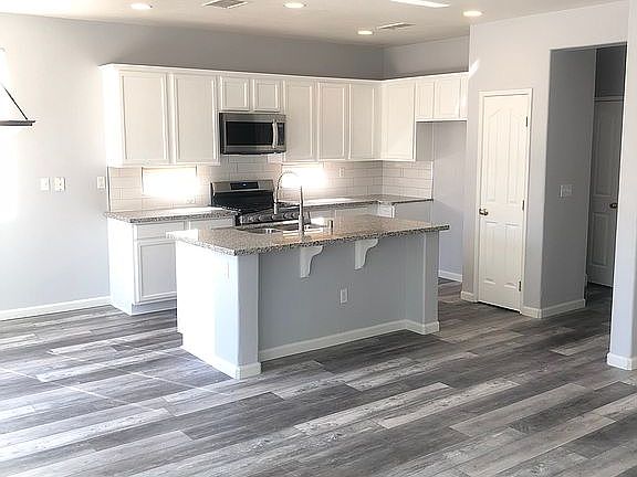 4th image of 350 Penhow Cir