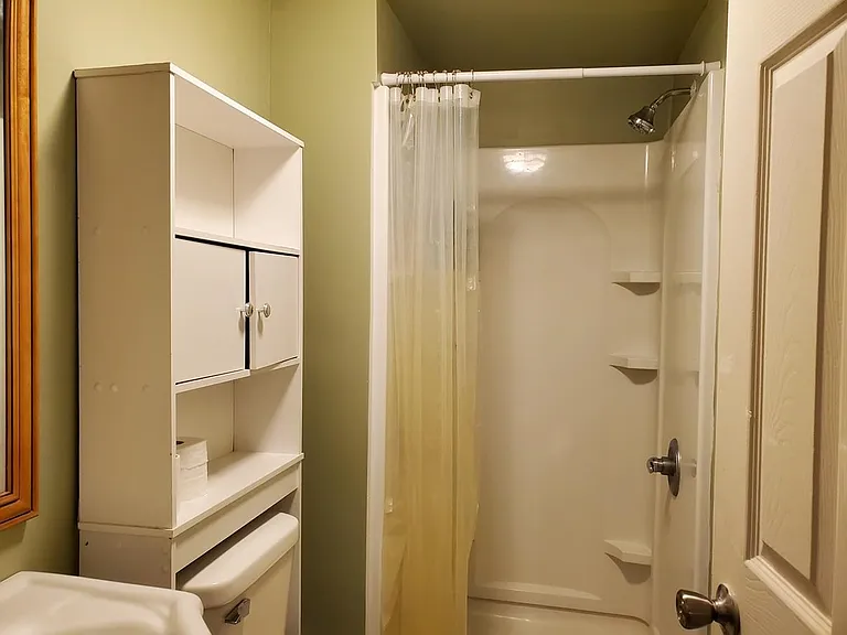 930 Emerald St #2B — Photo 7