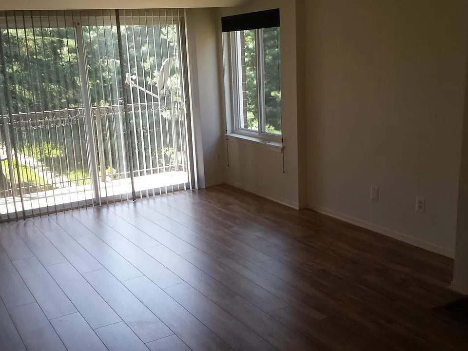 75 S Reynolds St #G419