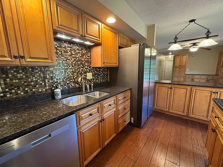 1701 Tower Rd — Photo 17