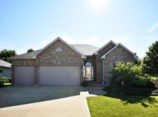 200 Red Hawk Rd, Hampshire, IL 60140