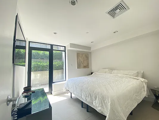 Rented by Kaden Realty | media 9