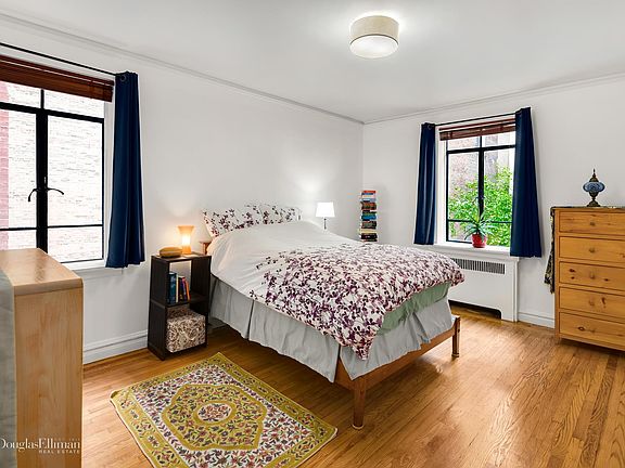 4th image of 255 W 23rd St APT 3BE