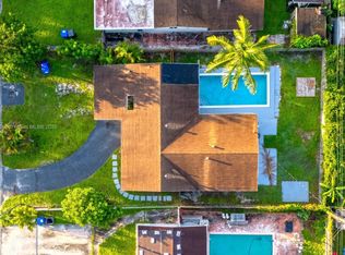 3210 N 72nd Way, Hollywood, FL 33024