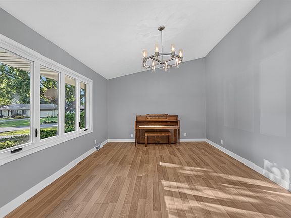 4th image of 7488 Gnarl Tree Ct