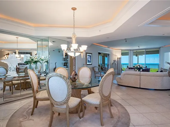 7117 Pelican Bay BLVD #1103, NAPLES, FL 34108