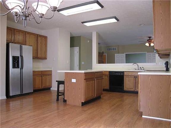 2nd view of Kitchen looking from the Breakfast Nook.