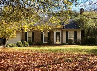 9137 Essen Ln, Charlotte, NC 28210