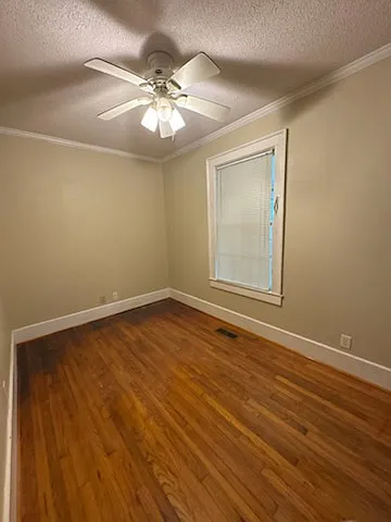 1020 Hancock Dr — Photo 7