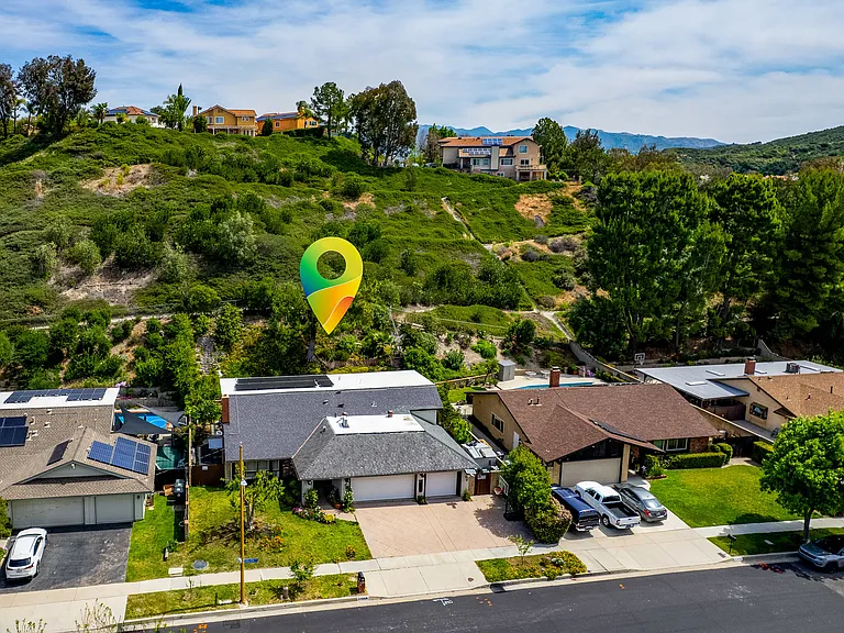24668 Ebelden Ave — Photo 40