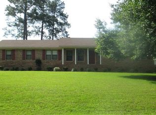 1166 Lake Dr, Soperton, GA 30457