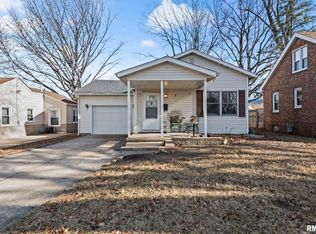 2072 N 20th St, Springfield, IL 62702