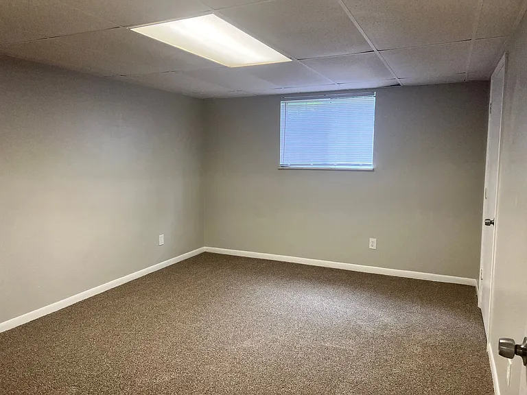 Village Square Apartments — Photo 45