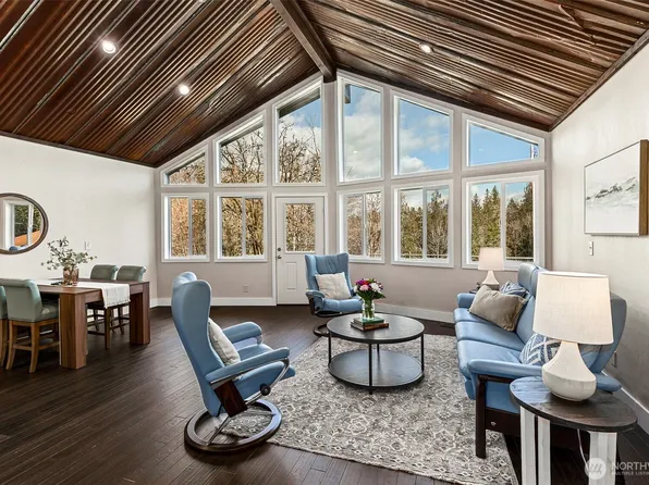 6103 Lackey Road NW, Vaughn, WA 98394