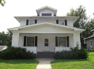 421 W Luverne St, Luverne, MN 56156