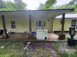 12150 Caneyville Rd, Morgantown, KY 42721