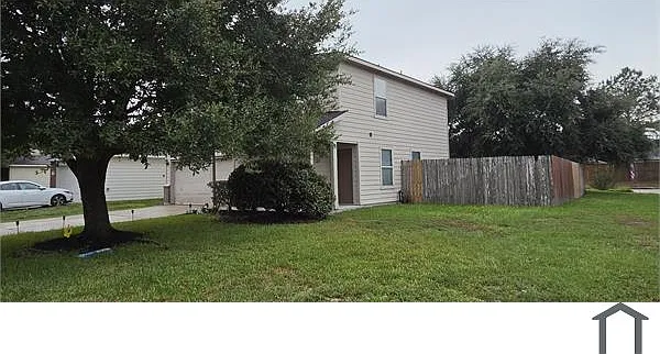 4 bed, 1890 sqft, $2,299 — Photo 2