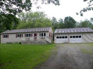 26 Quaker Ridge Rd, Greene, ME 04236