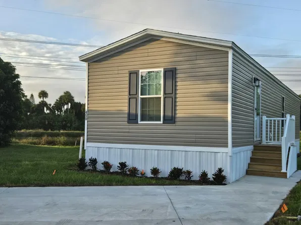 450 S Yellowstone, North Fort Myers, FL 33917