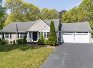 12 Sheffield Pl, Mashpee, MA 02649