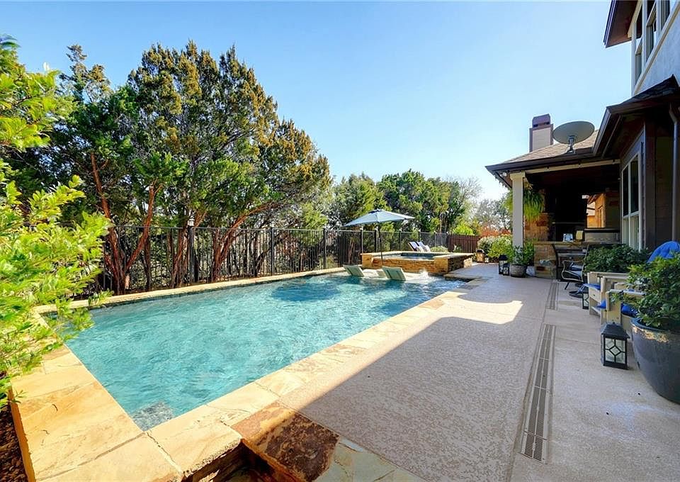 1st image of 2104 Camino Alemeda