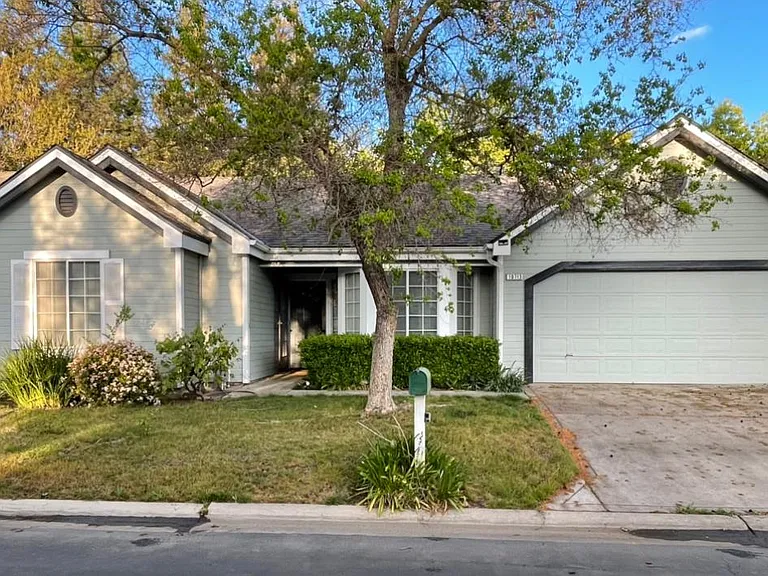 10713 N Windham Bay Cir — Photo 1