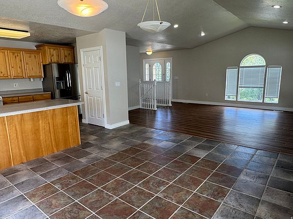 4th image of 88 Canterbury Ln