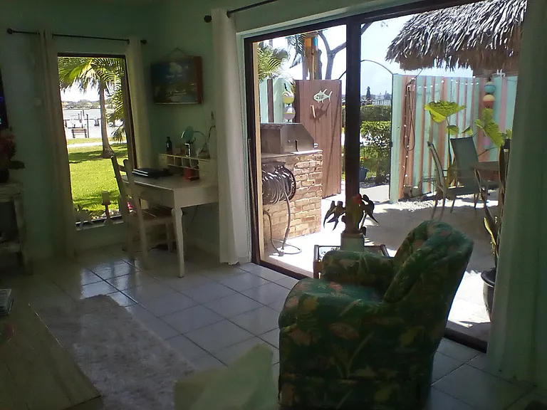 825 Center St #21B — Photo 9