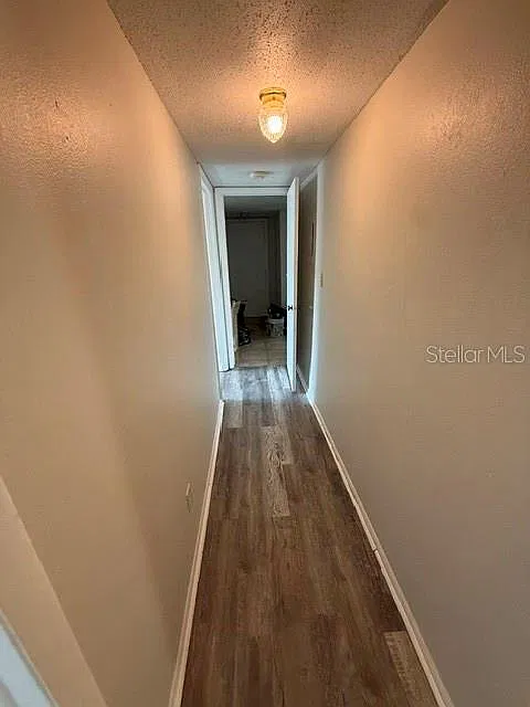 3 bed, 2.0 bath, 1432 sqft, $1,555 — Photo 2