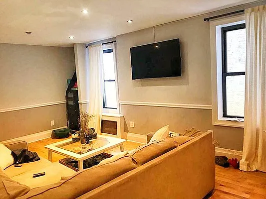 Rented by Friedman Roth Realty | media 15