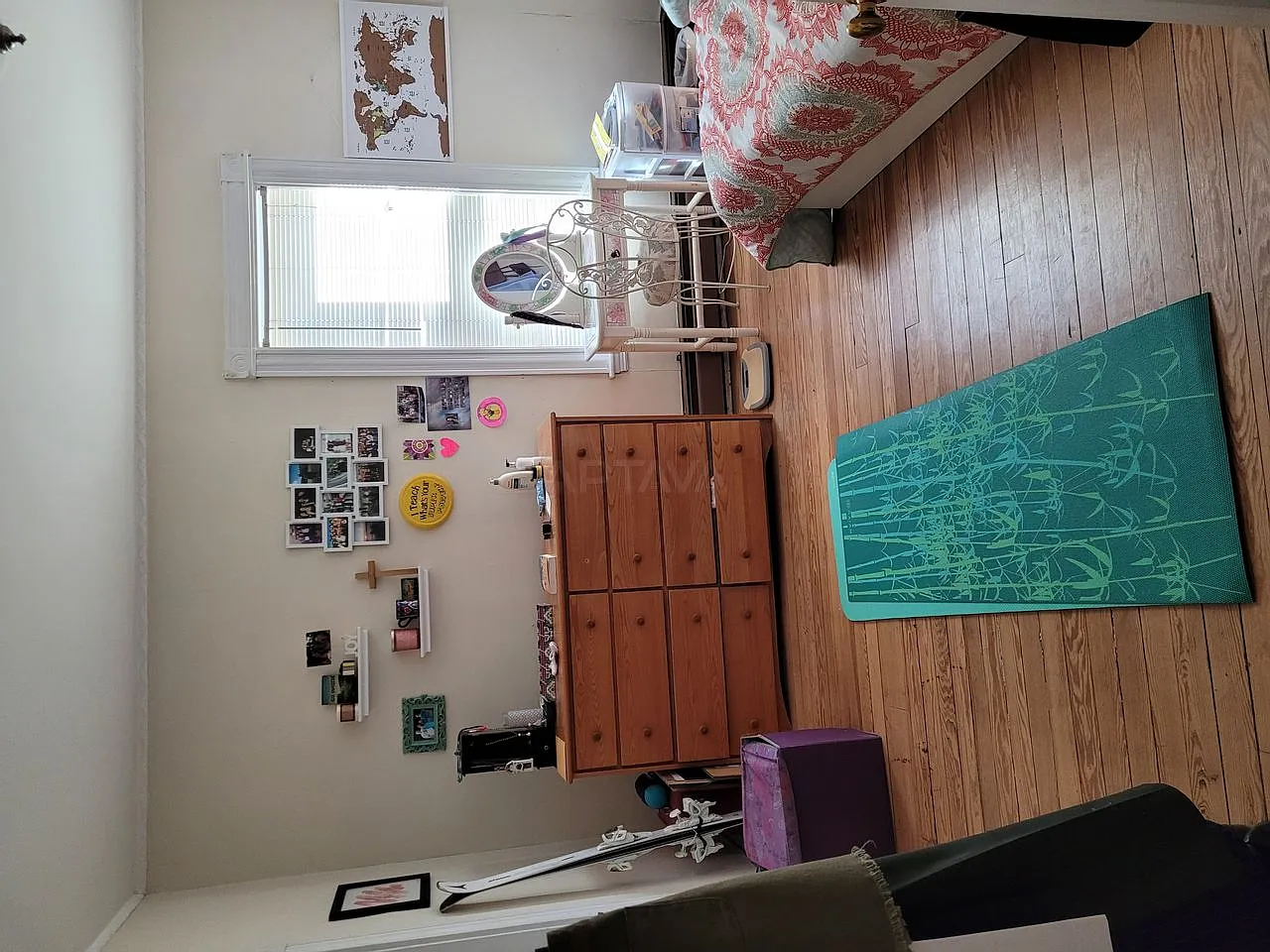 3 bed, 1.0 bath, $4,400 — Photo 2
