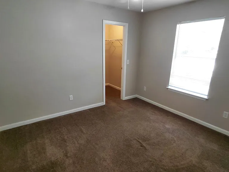 3508 Larkspur Ln — Photo 13