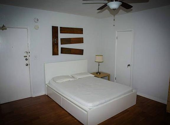 4th image of 734 Jefferson Ave APT 12