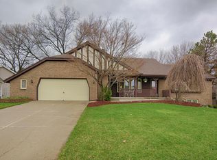 1687 Oakvale Dr SW, Wyoming, MI 49519