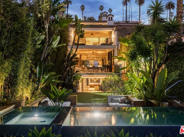 966 Palisades Beach Rd, Santa Monica, CA 90403
