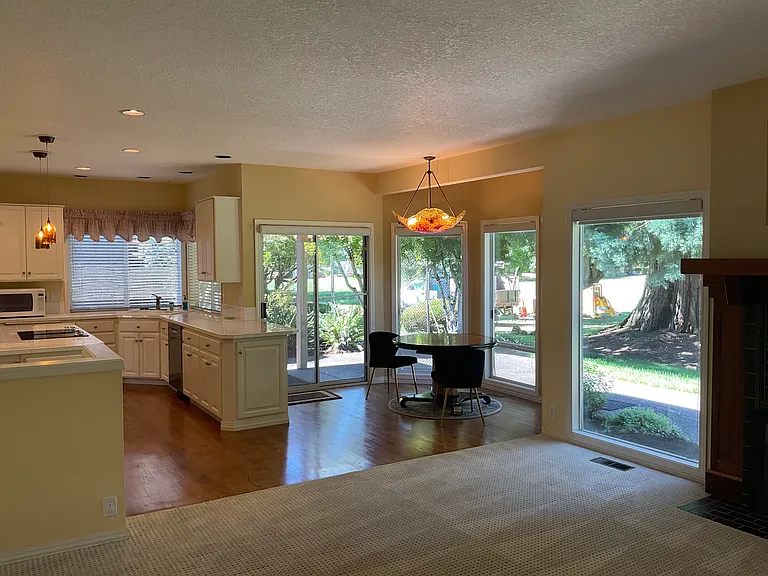 7515 SW Fairway Dr — Photo 7