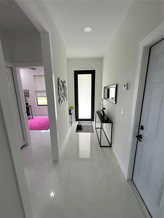 3 bed, 2.0 bath, 1208 sqft, $1,750 — Photo 4