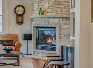 27 Pine Rd, North Oaks, MN 55127