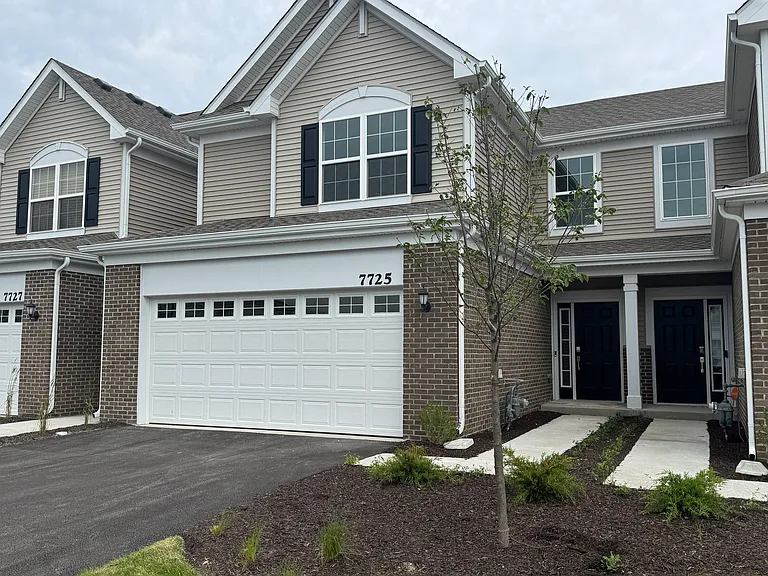 7725 Nightshade Ln — Photo 2
