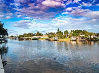 6537 Cape Hatteras Way NE APT 6, Saint Petersburg, FL 33702