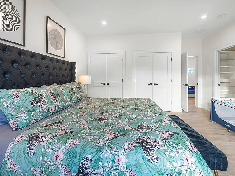 21 Bolton St #2 — Photo 17