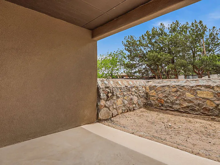 11500 Summer Dr #B — Photo 49
